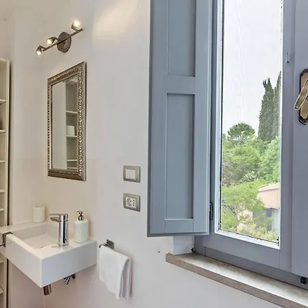Casa della Musica - Elegante villa storica con giardino e piscina Affittacamere Ostra