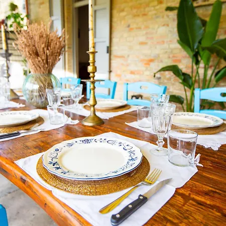 Casa della Musica - Elegante villa storica con giardino e piscina 4* Ostra