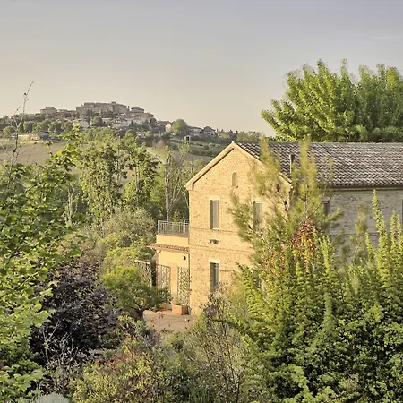 Casa della Musica - Elegante villa storica con giardino e piscina Affittacamere 4*