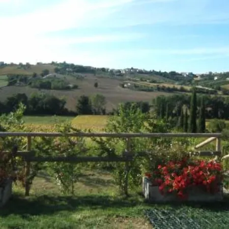 Affittacamere Casa della Musica - Elegante villa storica con giardino e piscina
