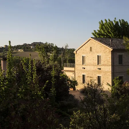Casa della Musica - Elegante villa storica con giardino e piscina Ostra