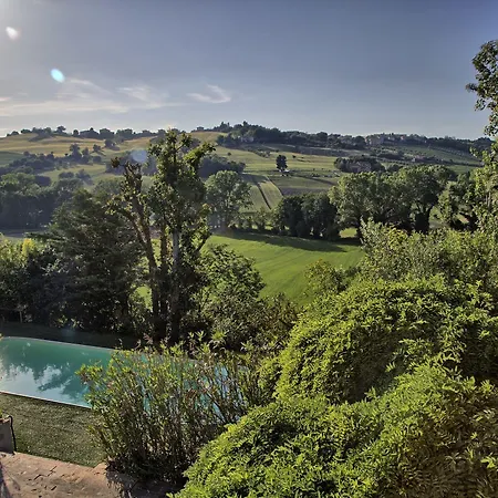 Casa della Musica - Elegante villa storica con giardino e piscina