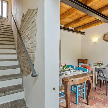 Casa della Musica - Elegante villa storica con giardino e piscina Ostra