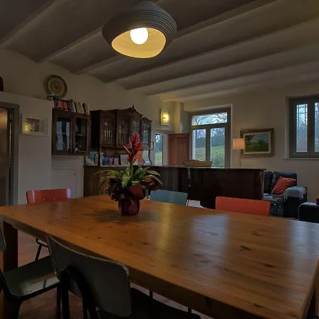 Casa della Musica - Elegante villa storica con giardino e piscina Affittacamere