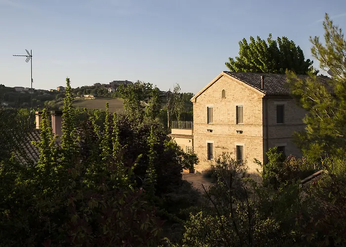 Casa Della Musica - Elegante Storica Con Giardino E Piscina Ostra