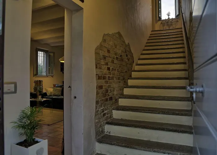 Casa Della Musica - Elegante Storica Con Giardino E Piscina 게스트하우스 4*